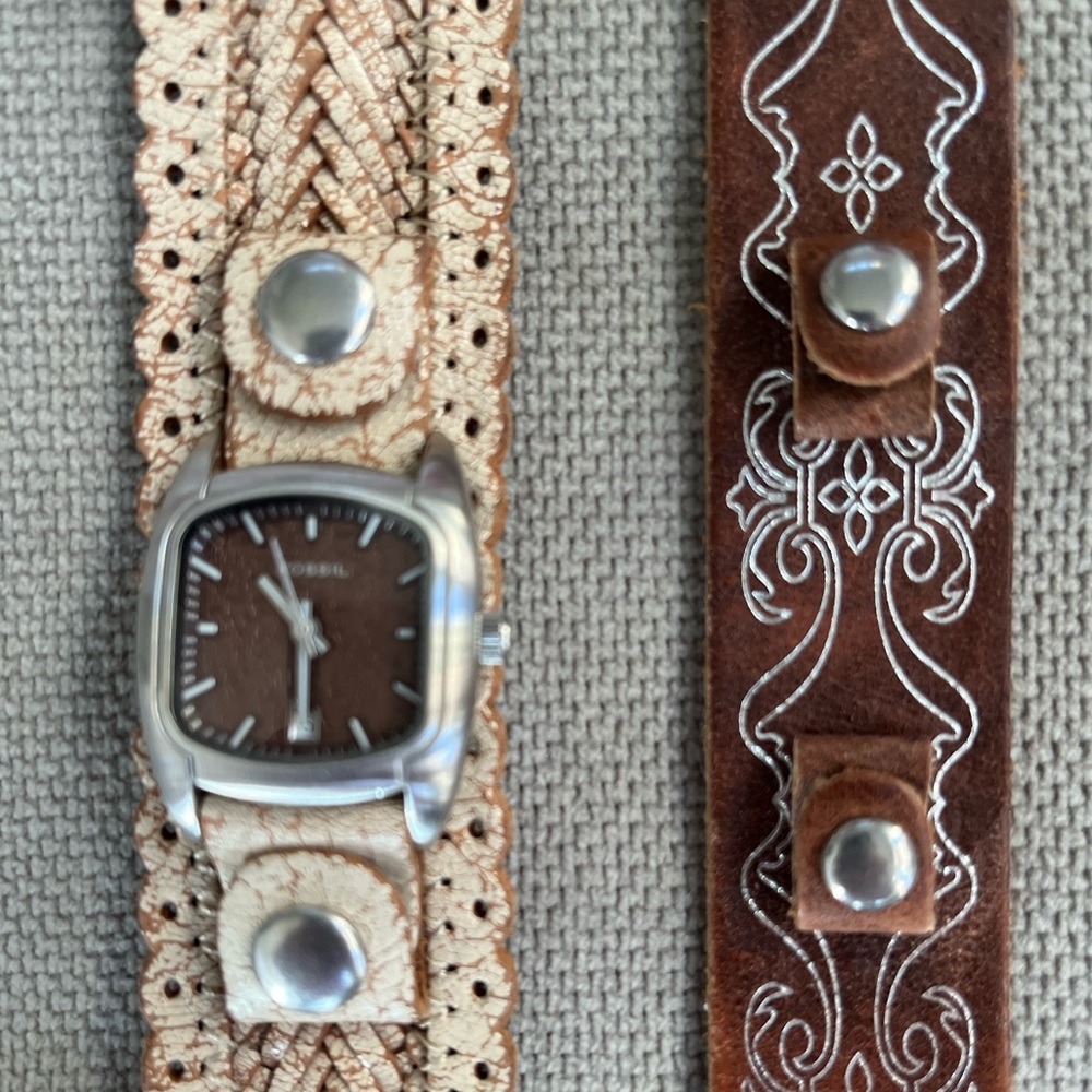 2 Leather Fossil Watch Bands with One Interchangeable Face